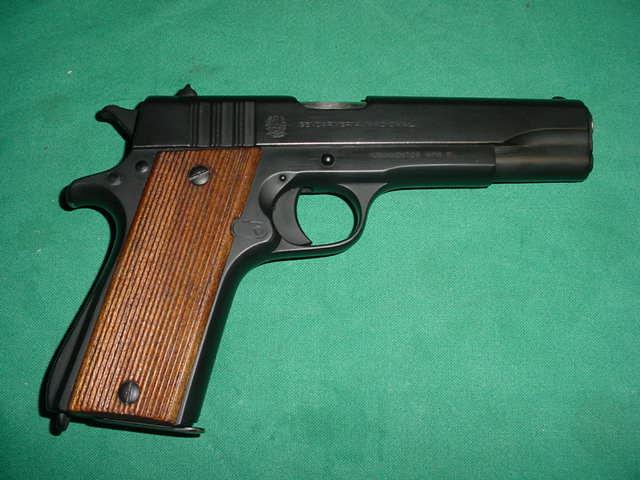 Argentina Ballester Molina .45 Pistol - Click Image to Close