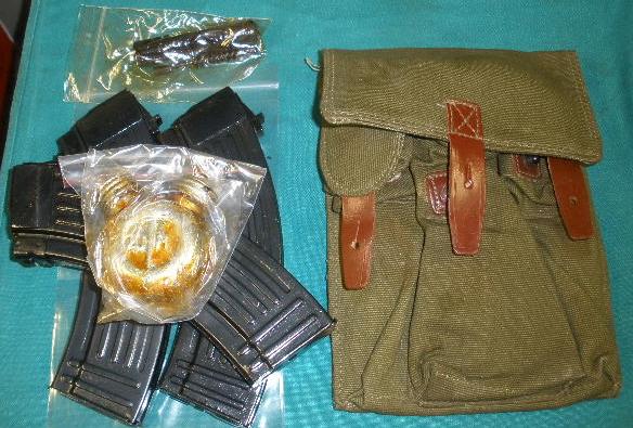 AK Magazine Set, Pouch 3 Mags Oiler & Cleaning Kit - Click Image to Close