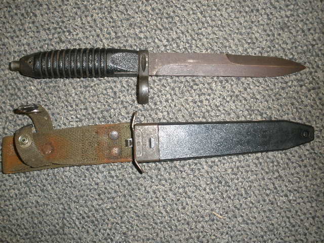 HK G93 Bayonet with Scabbard USED - Click Image to Close