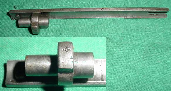 Bolt Connector - Izhevsk Bow & Arrow , pre-1928 - Mosin Nagant - Click Image to Close