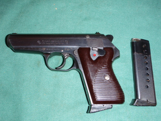 Czech CZ 50 .32ACP Pistol - Click Image to Close