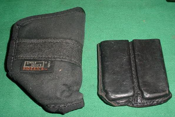 P32 Pocket Holster USEd with Double Mag Pouch