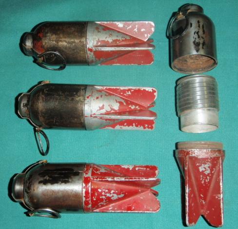 Italian Brixia Model 35 Light Mortar Round INERT Complete QTY 4 - Click Image to Close