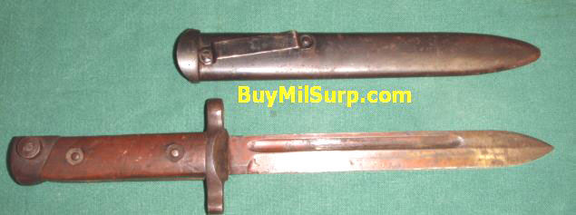 Italian M38 Carcano Bayonet with Scabbard Fixed Blade - Click Image to Close